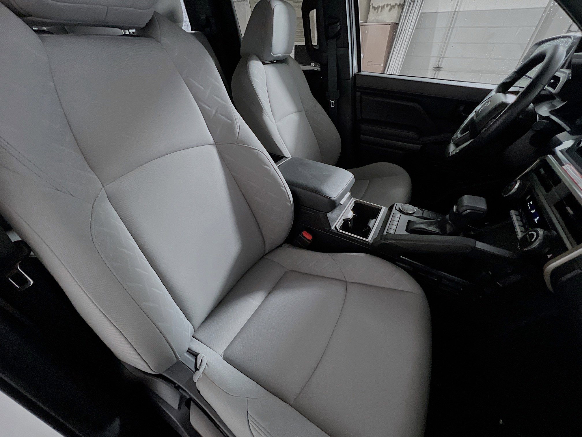 Used 2024 Toyota Tacoma SR5 image 30