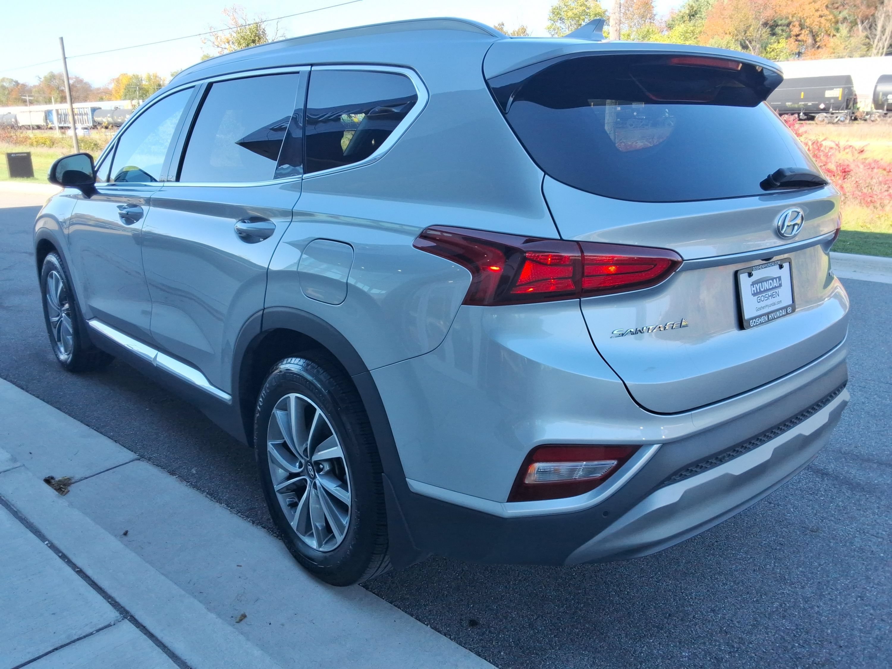 Used 2020 Hyundai Santa Fe SEL w/ Convenience Package AWD/4WD image 11