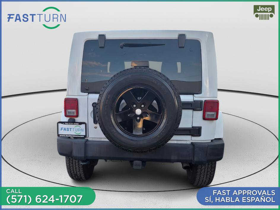 Used 2012 Jeep Wrangler Rubicon w/ PWR Convenience Group image 3