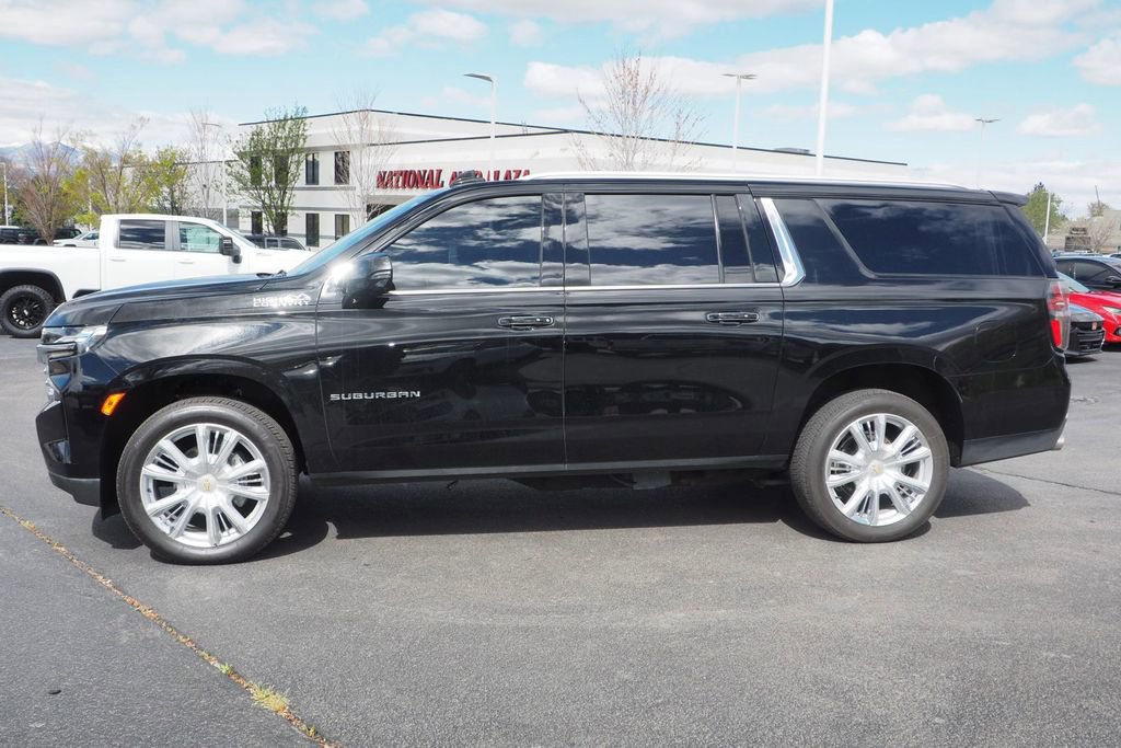 Used 2022 Chevrolet Suburban High Country w/ Premium Package 2 image 4