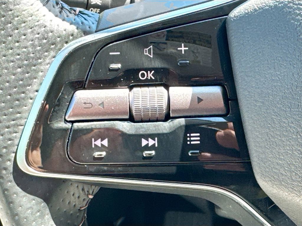 Used 2023 Nissan Ariya FWD image 10