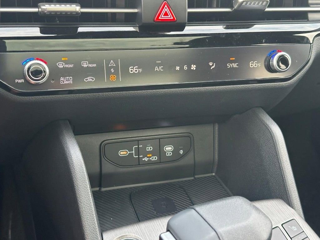 New 2026 Kia Sportage X-Line w/ X-Line Premium Package image 13