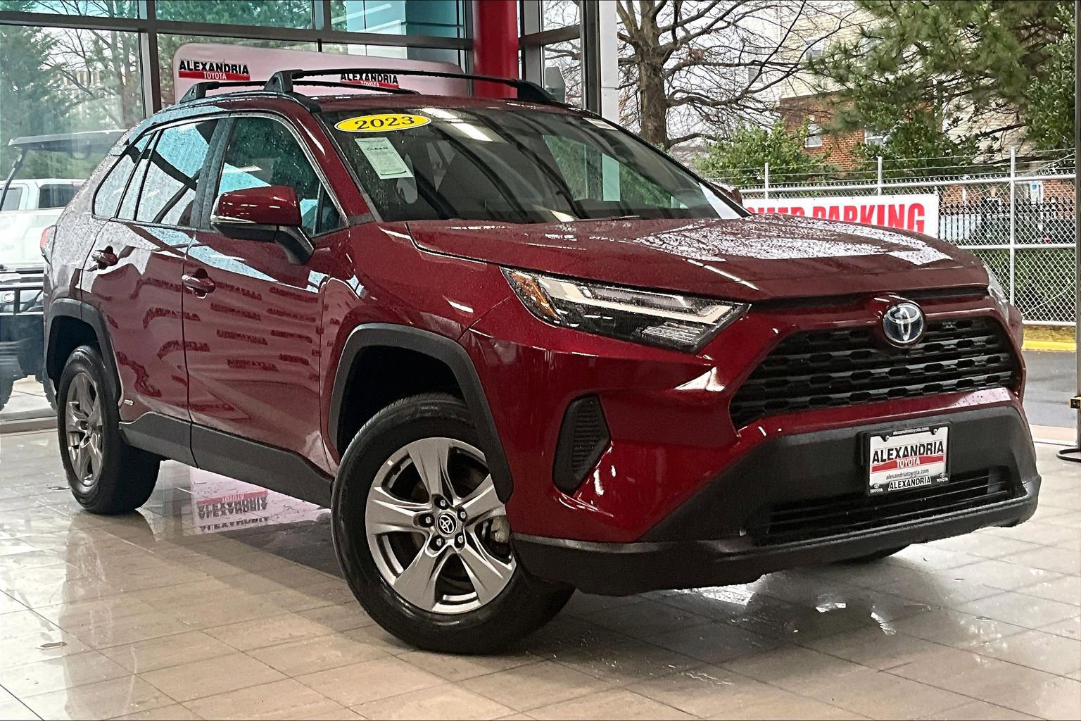 Used 2023 Toyota RAV4 XLE image 2