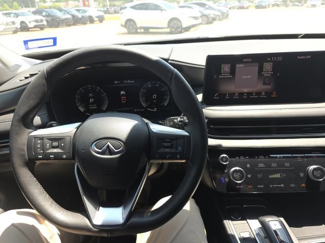 Used 2023 INFINITI QX60 Luxe w/ Performance Audio Package FWD image 18