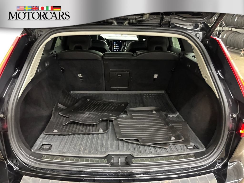 Used 2022 Volvo V60 T5 Cross Country w/ Climate Package AWD/4WD image 15