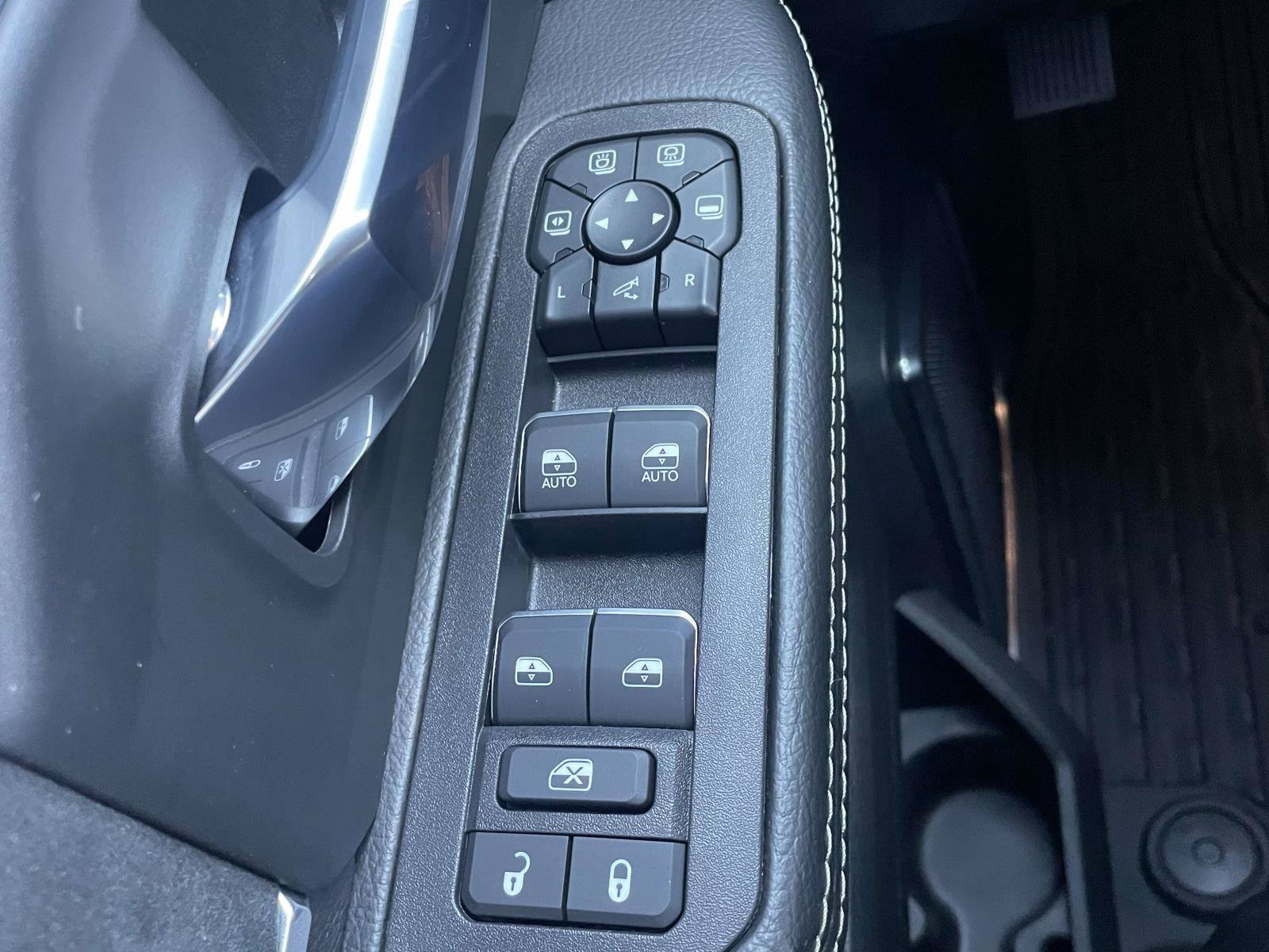Used 2026 RAM 2500 Laramie w/ Night Edition AWD/4WD image 25