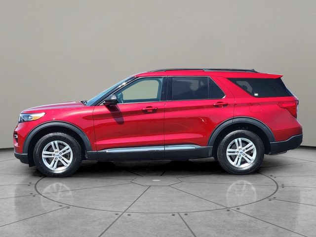 Certified 2023 Ford Explorer XLT w/ Equipment Group 202A AWD/4WD image 9