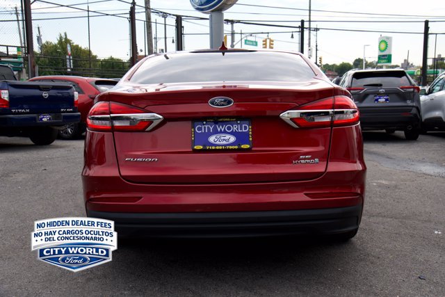 Used 2019 Ford Fusion SE FWD image 4