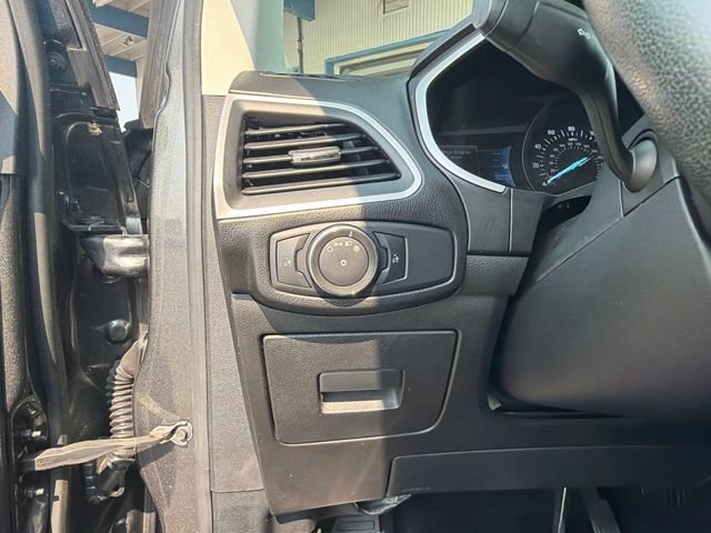 Used 2016 Ford Edge SEL w/ Equipment Group 201A AWD/4WD image 24
