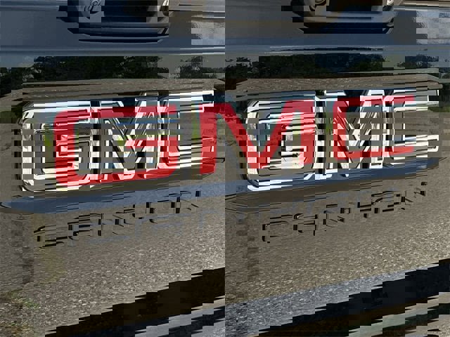 New 2025 GMC Canyon Elevation w/ Convenience Package image 31