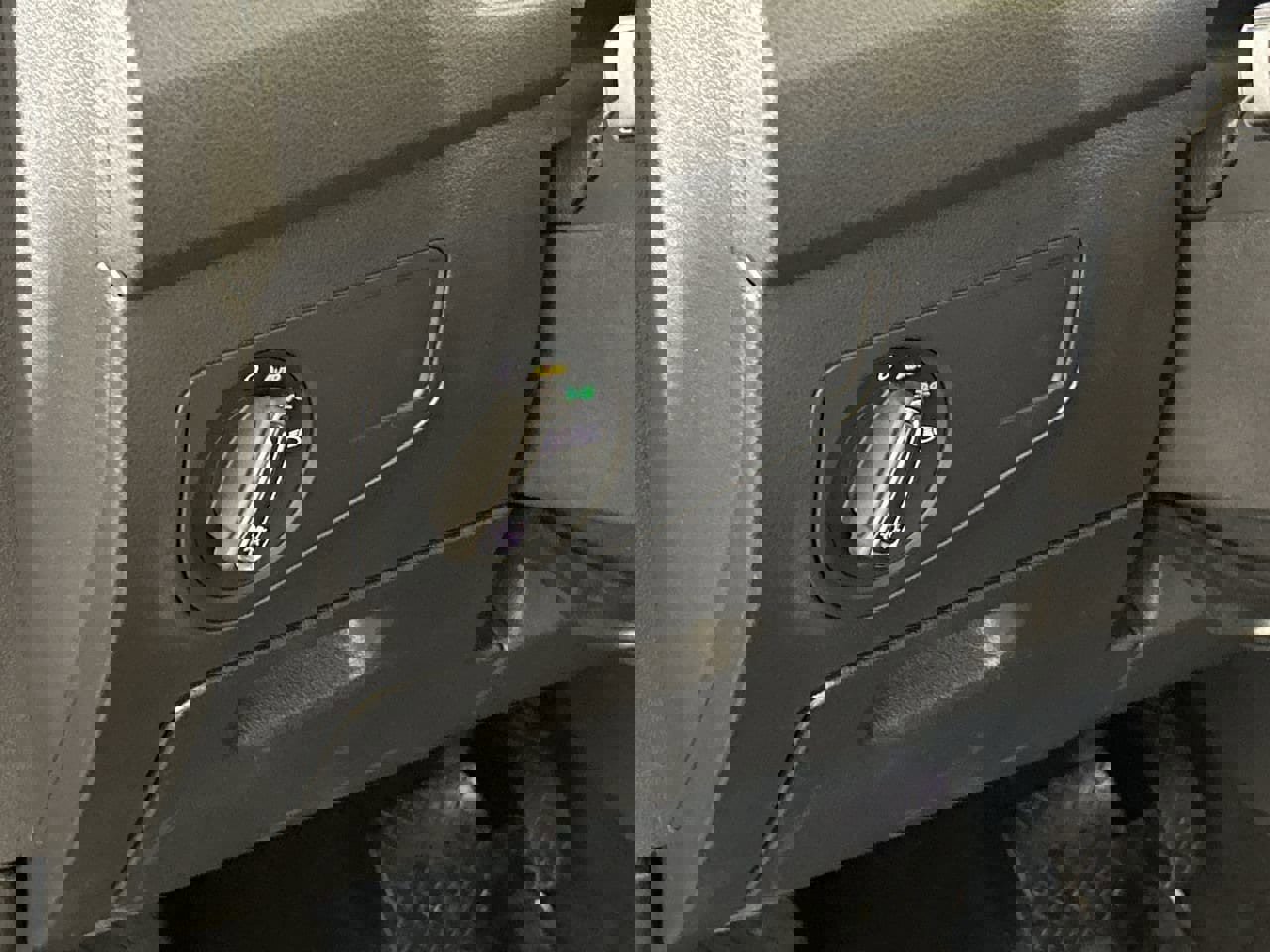 Used 2024 Volkswagen Tiguan Wolfsburg Edition image 13