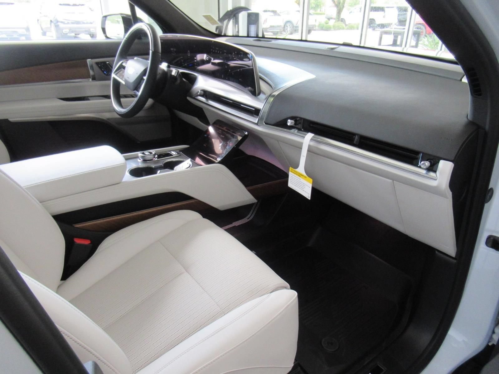 New 2027 Cadillac Vistiq Sport AWD/4WD image 10