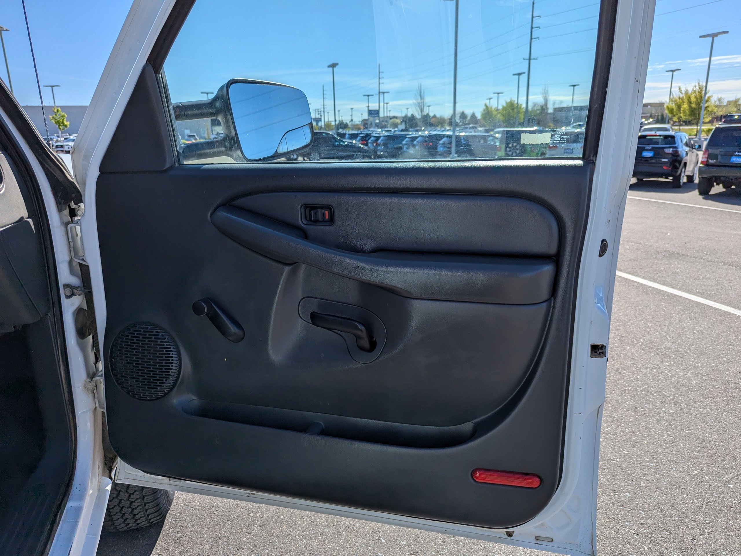 Used 2004 Chevrolet Silverado 2500 W/T image 24