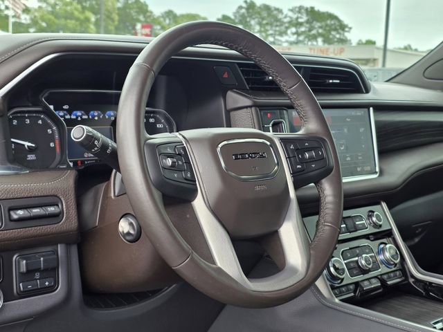 Used 2021 GMC Yukon Denali w/ Denali Ultimate Package AWD/4WD image 26