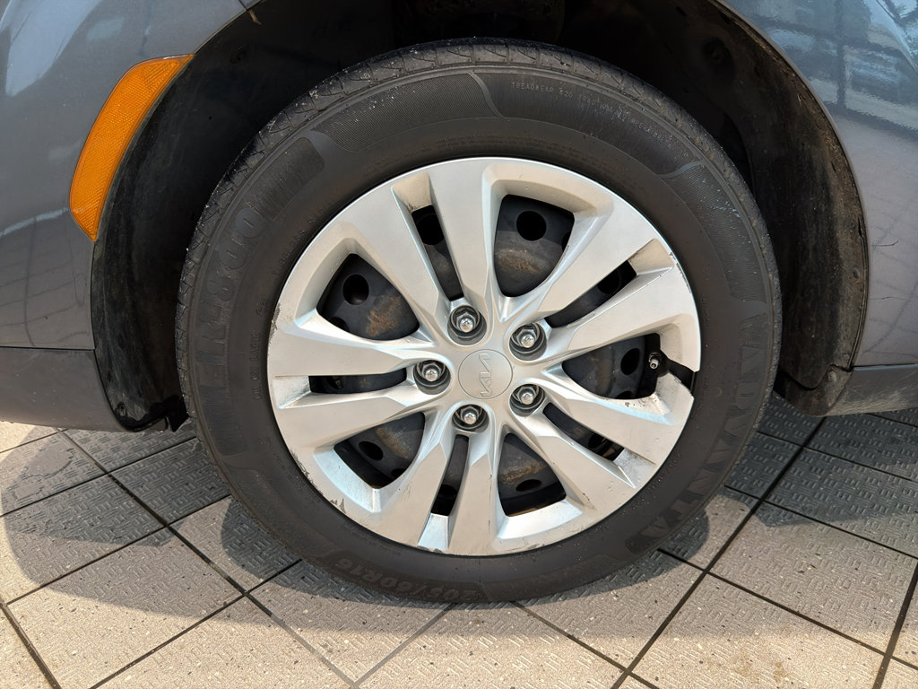 Certified 2022 Kia Soul LX FWD image 9