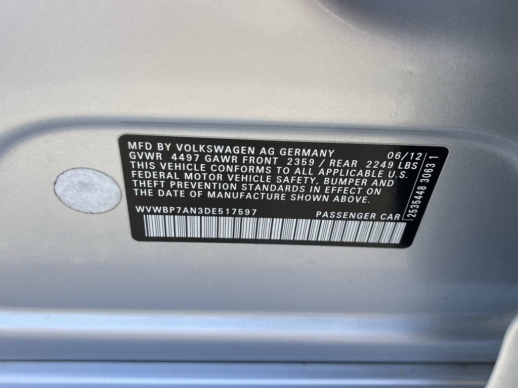 Used 2013 Volkswagen CC Sport FWD image 32