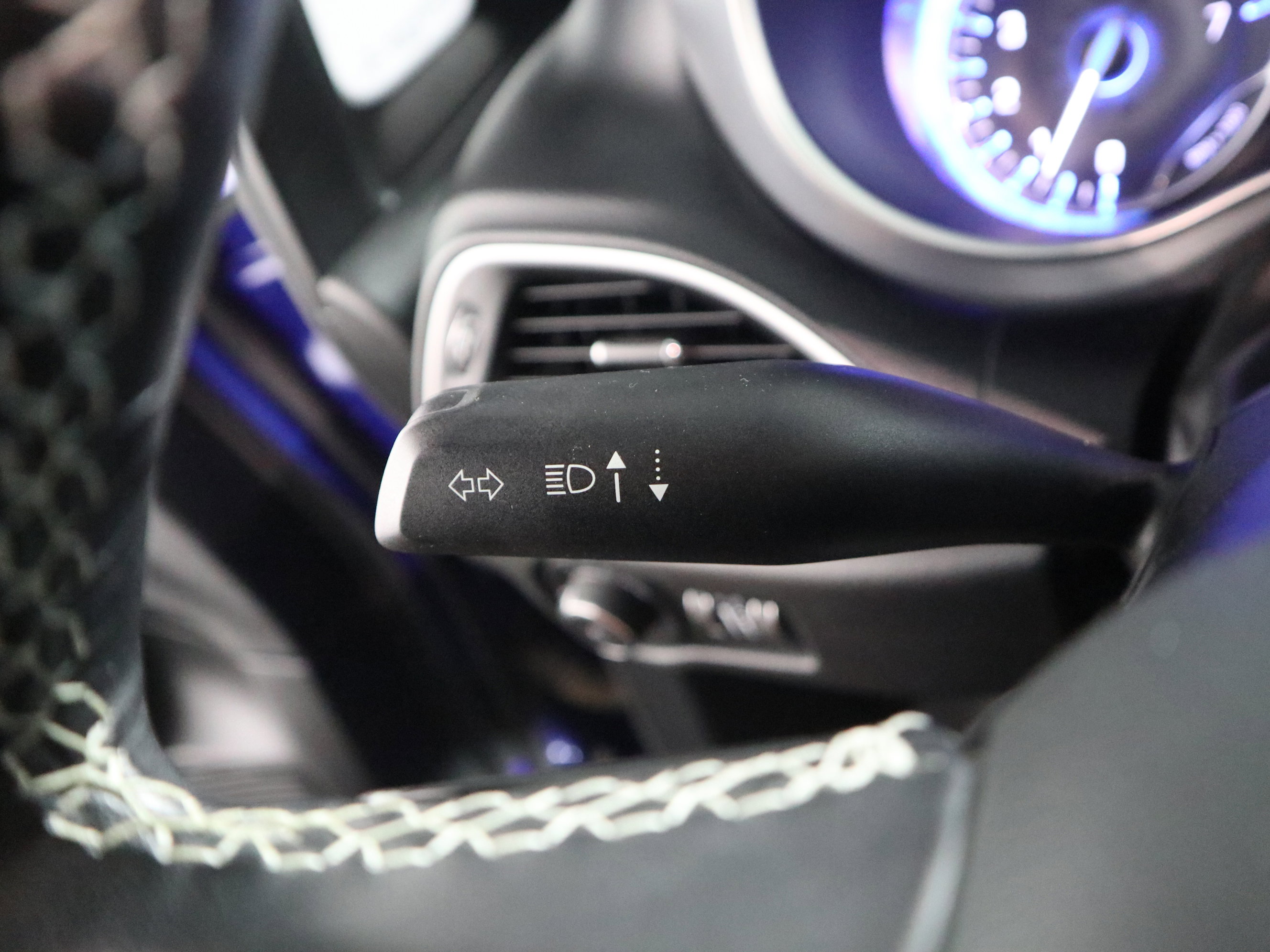 Used 2020 Chrysler Pacifica Touring w/ S Appearance Package image 25