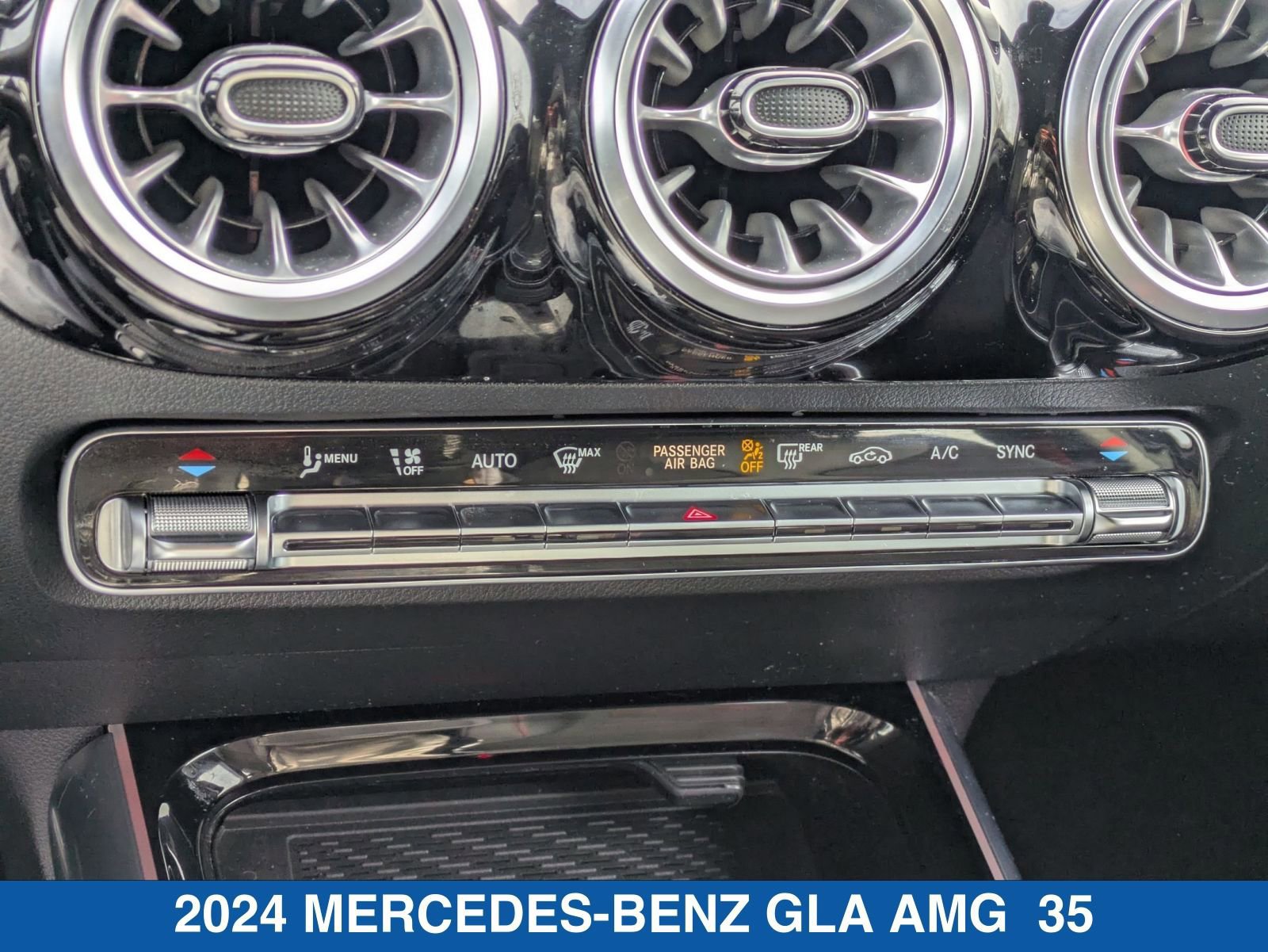 Used 2024 Mercedes-Benz GLA 35 AMG 4MATIC image 21