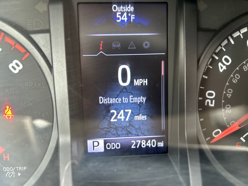 Used 2022 Toyota Tacoma SR AWD/4WD image 10