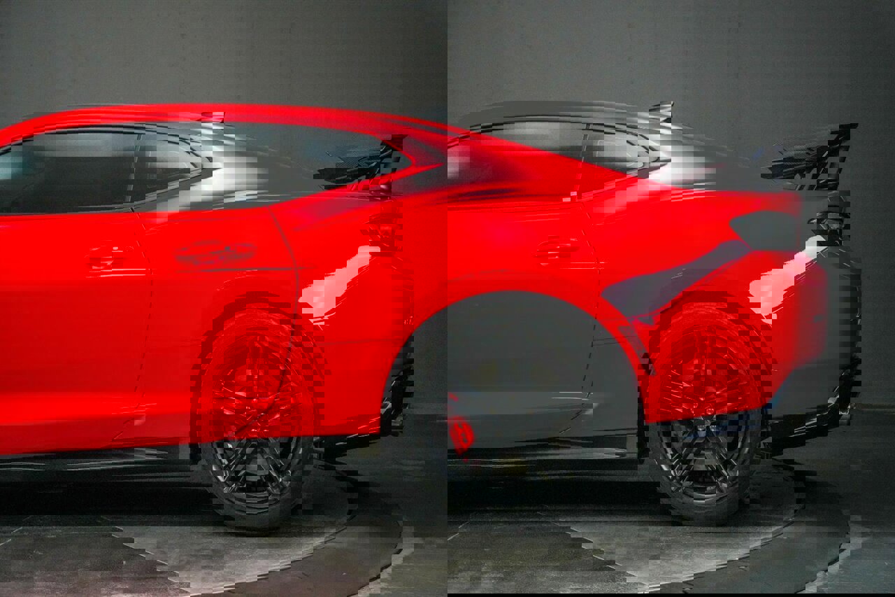 Used 2018 Chevrolet Camaro ZL1 image 14