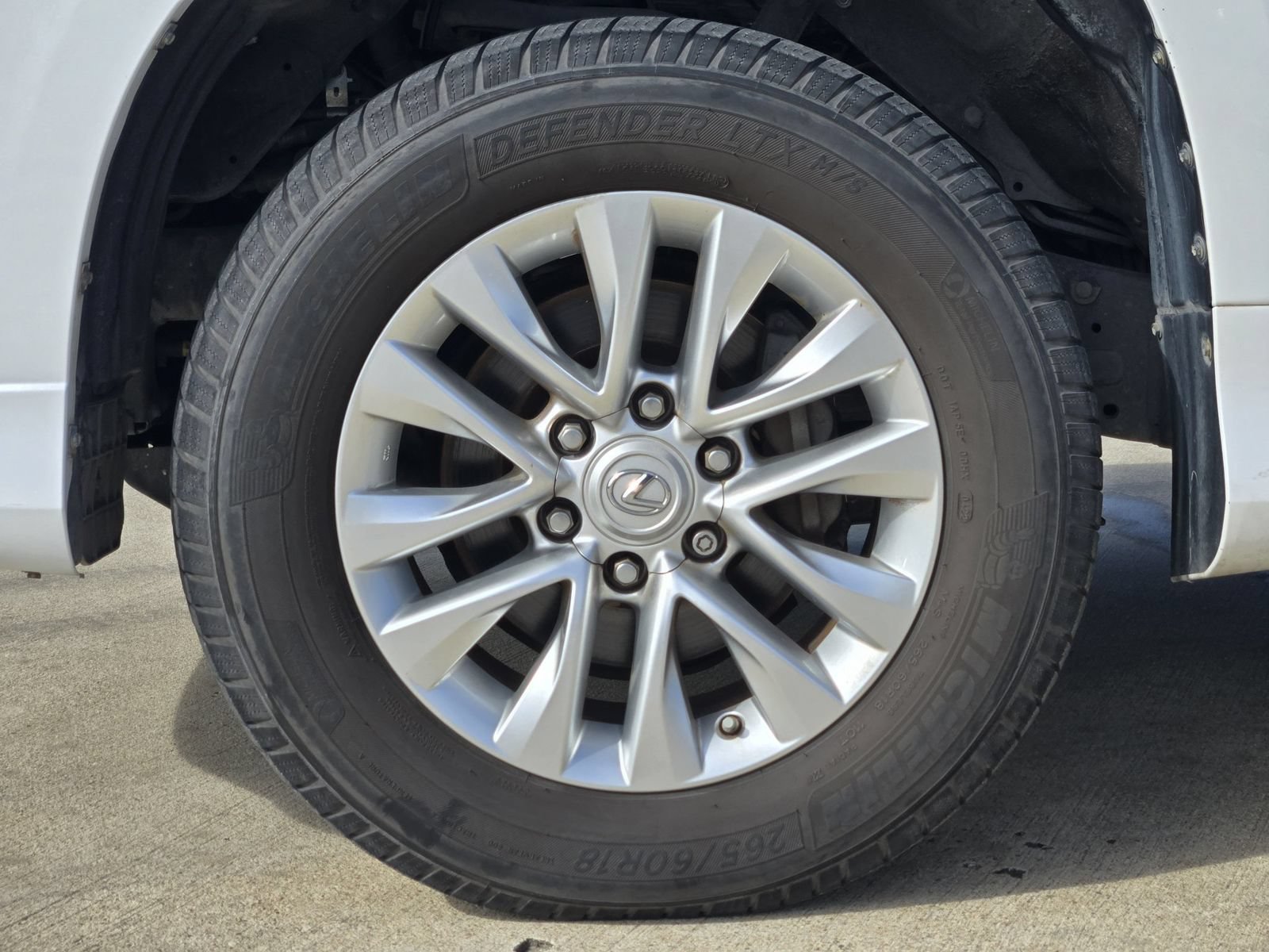 Used 2018 Lexus GX 460 Premium w/ Premium Package AWD/4WD image 11