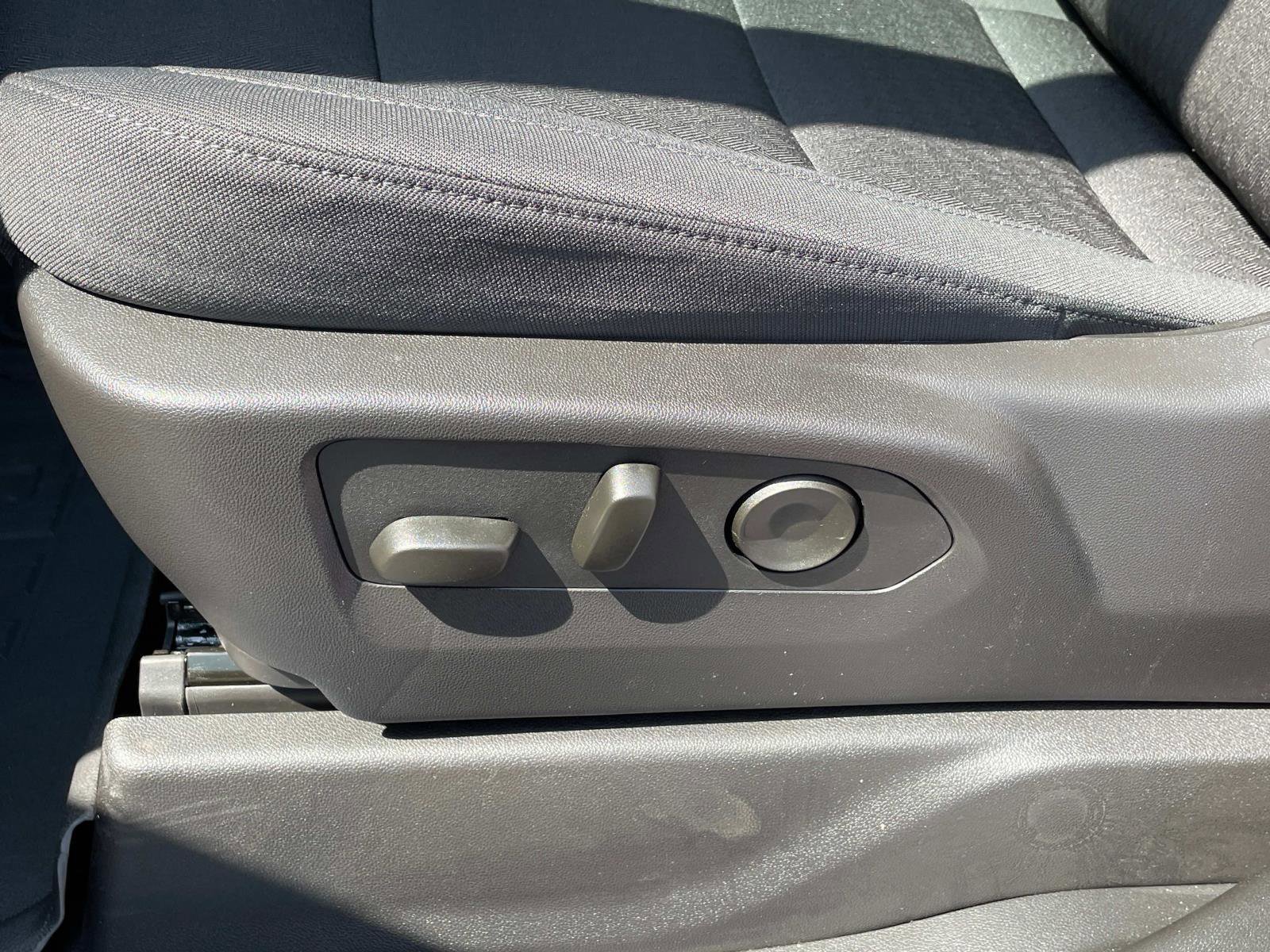 New 2025 GMC Sierra 2500 SLE w/ SLE Value Package; image 20