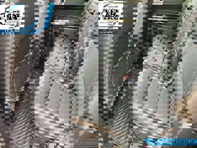 Used 2022 Ford Explorer Limited image 28