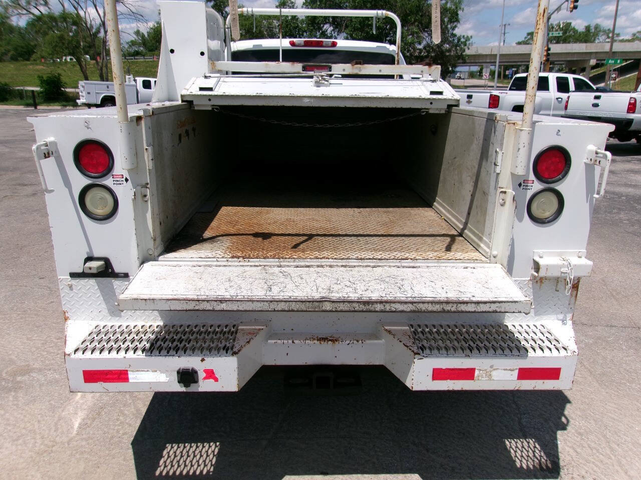 Used 2012 Chevrolet Silverado 2500 W/T AWD/4WD image 4