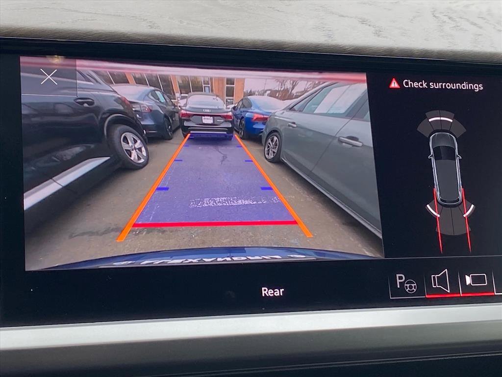 Used 2024 Audi Q4 e-tron Premium Plus w/ Premium Plus image 15