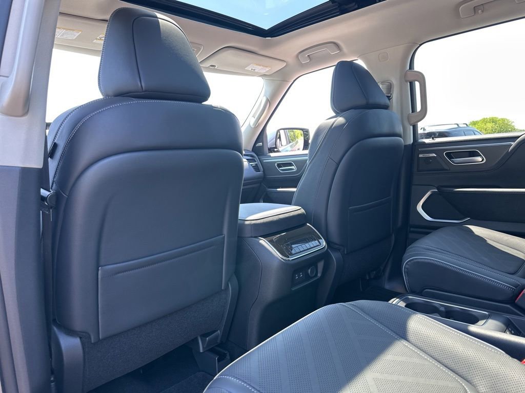 New 2026 INFINITI QX80 Luxe w/ Cargo Package AWD/4WD image 35