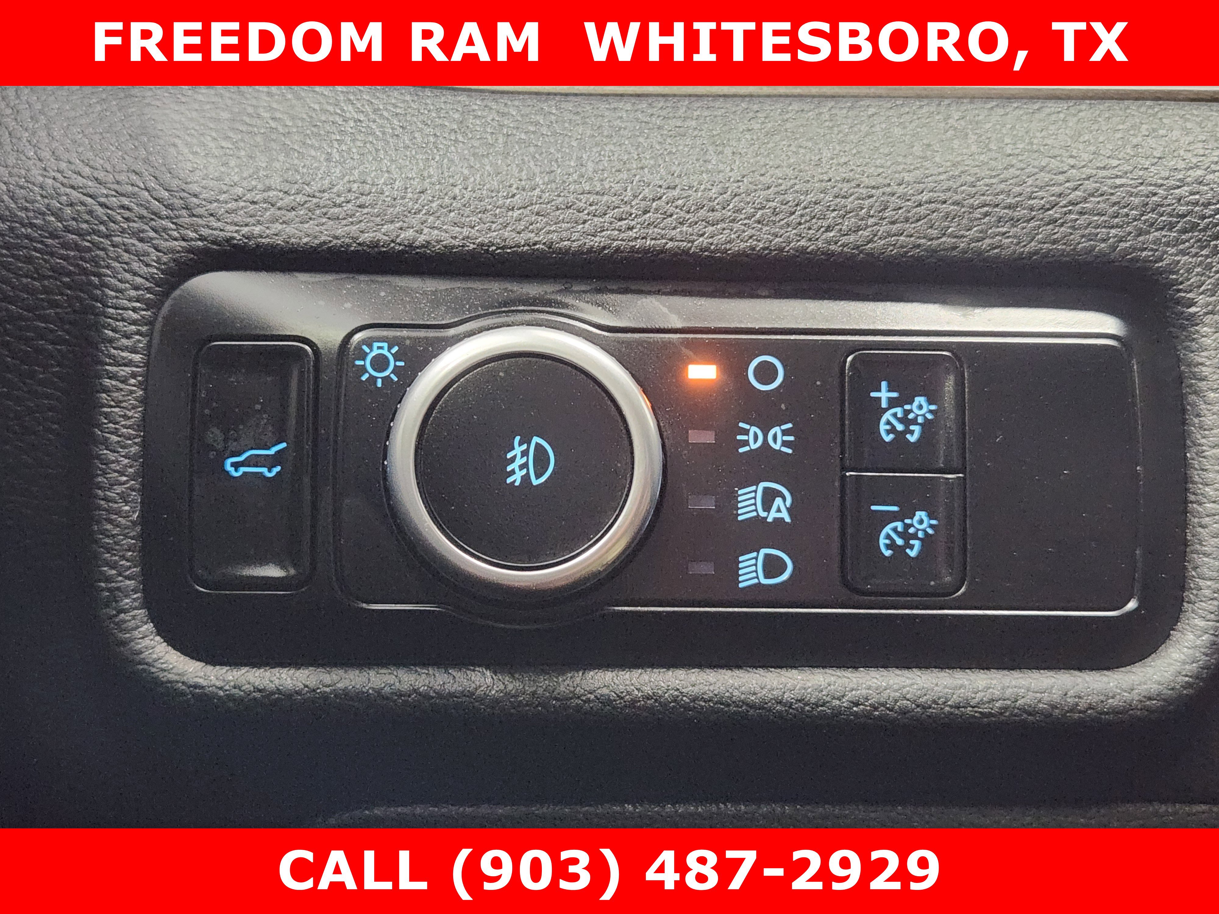 Used 2024 Ford Explorer Limited AWD/4WD image 17