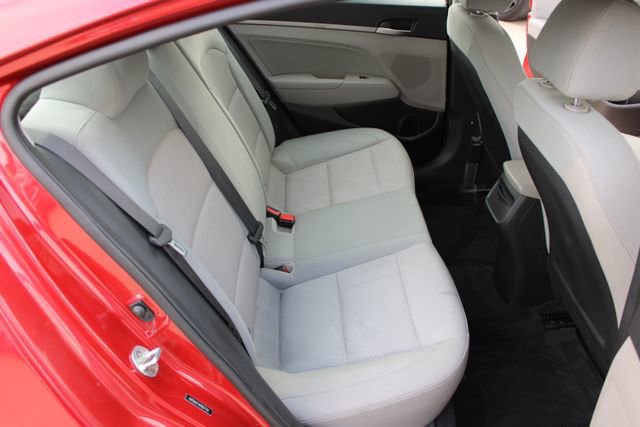 Used 2017 Hyundai Elantra SE FWD image 35