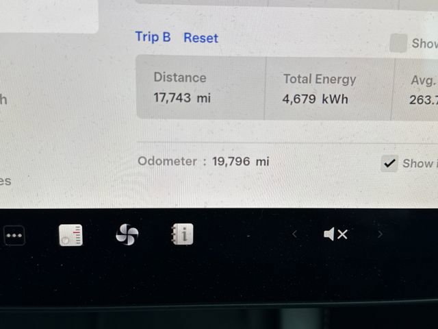 Used 2022 Tesla Model 3 Long Range image 26