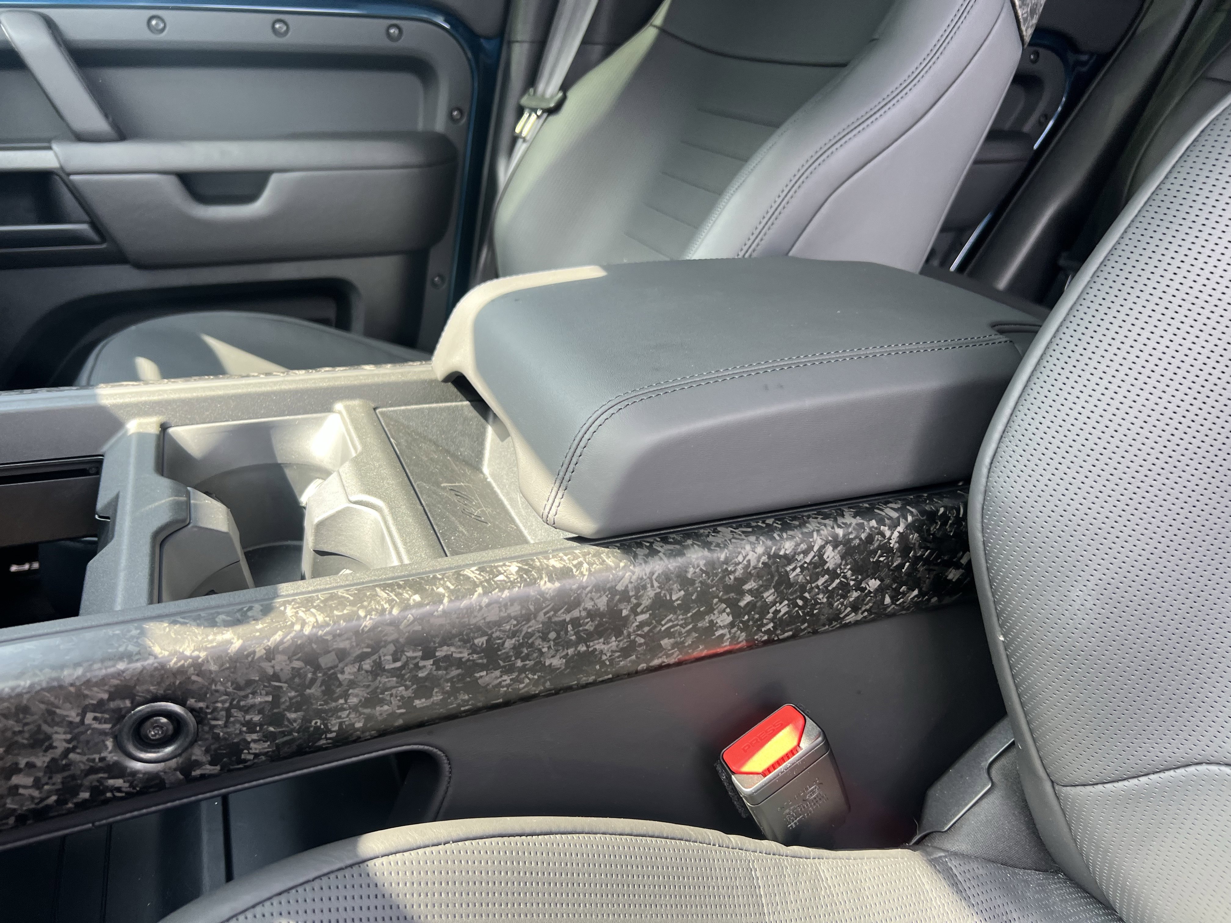 Certified 2026 Land Rover Defender 110 OCTA image 26