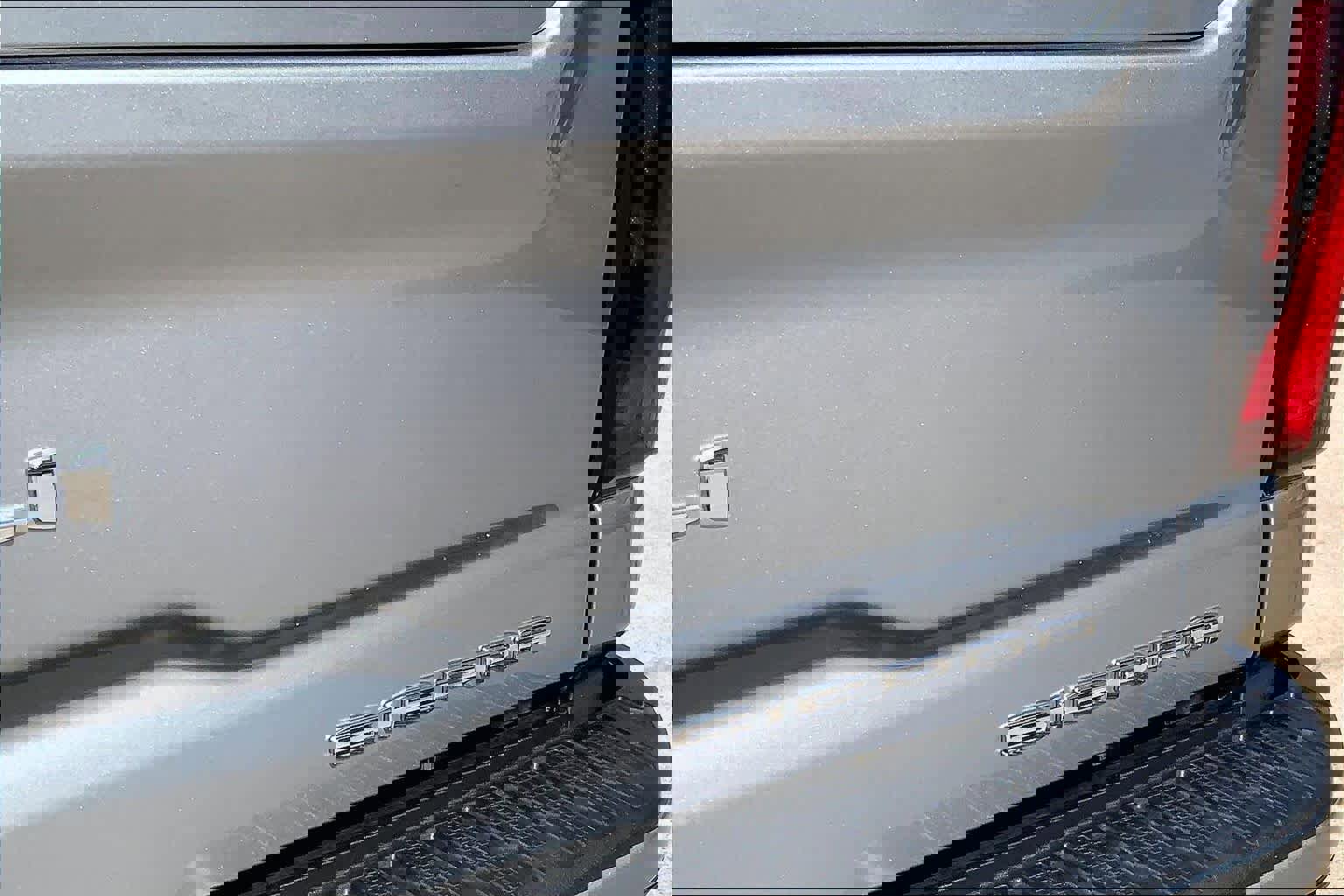 Used 2025 GMC Sierra 3500 Denali w/ Denali Reserve Package image 10