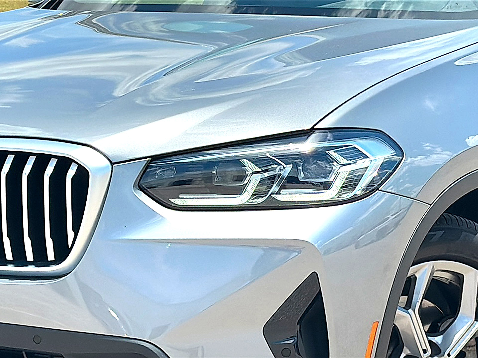 Used 2023 BMW X3 sDrive30i w/ Premium Package RWD image 4