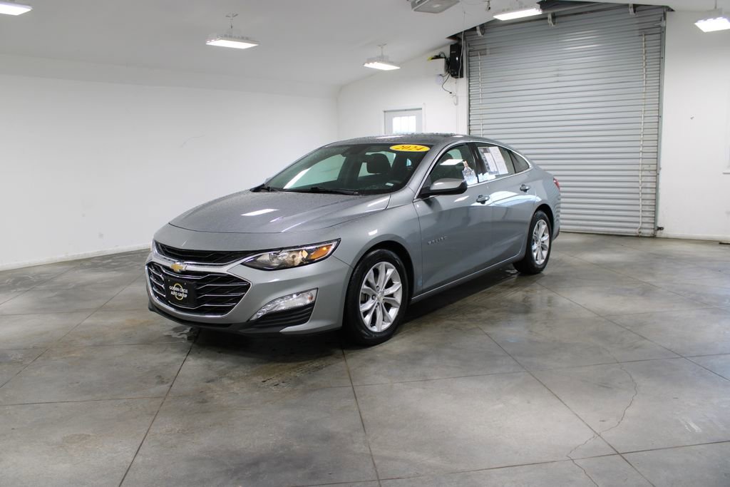 Used 2024 Chevrolet Malibu LT image 4