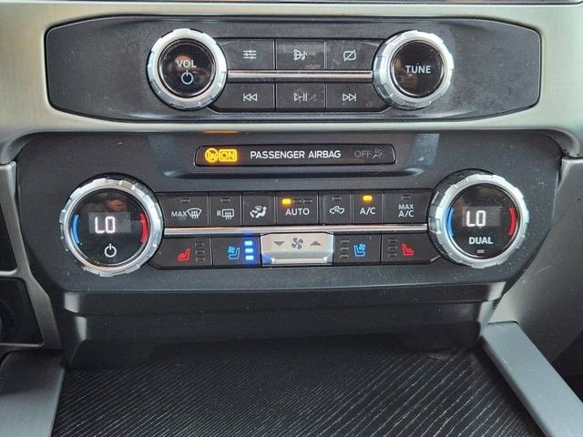 Used 2022 Ford F450 Platinum w/ FX4 Off-Road Package AWD/4WD image 17