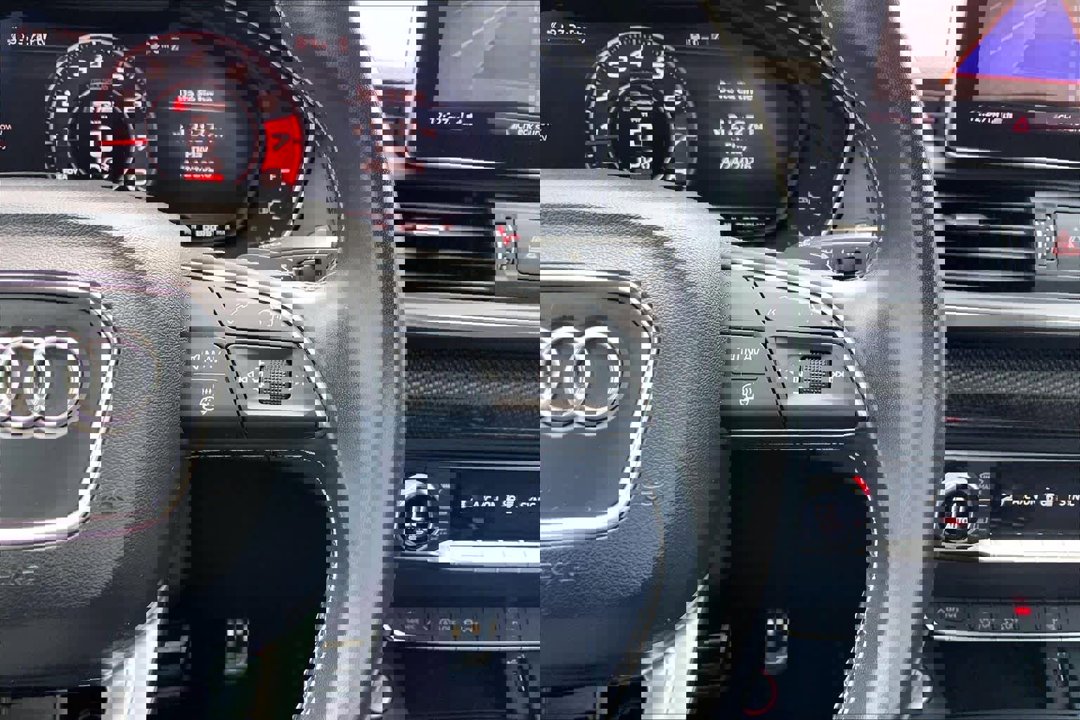 Used 2019 Audi SQ5 Premium Plus w/ Premium Plus Package AWD/4WD image 24