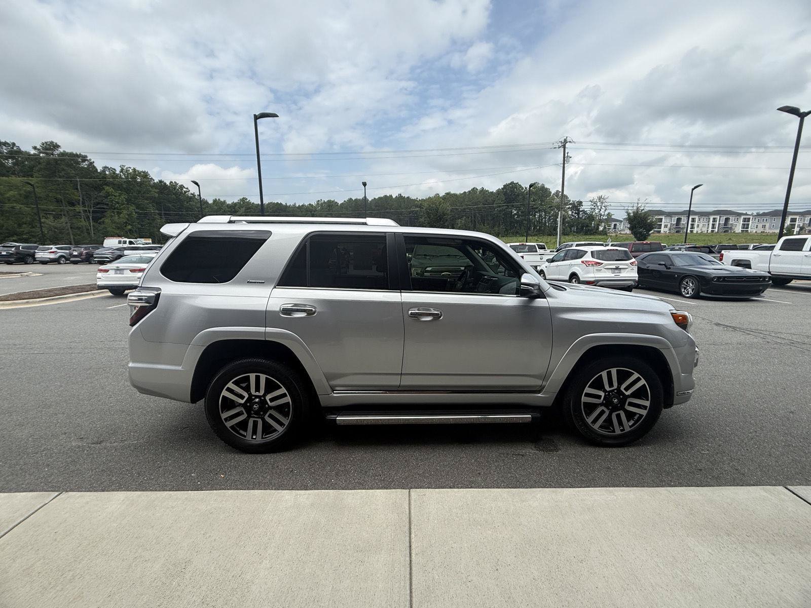 Used 2022 Toyota 4Runner Limited RWD image 23