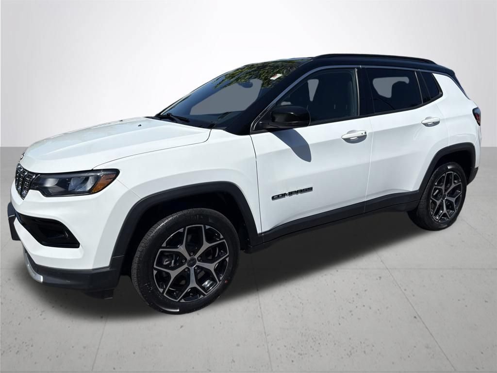 Used 2025 Jeep Compass Limited AWD/4WD image 2