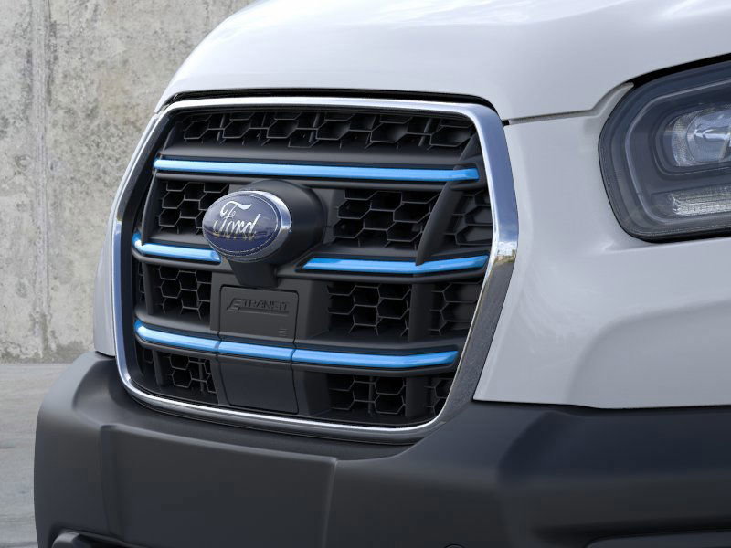 New 2025 Ford E-Transit 148 Medium Roof image 17