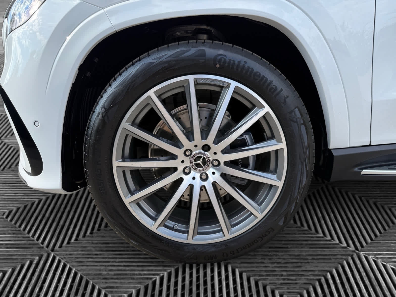 New 2026 Mercedes-Benz GLS 450 4MATIC image 9