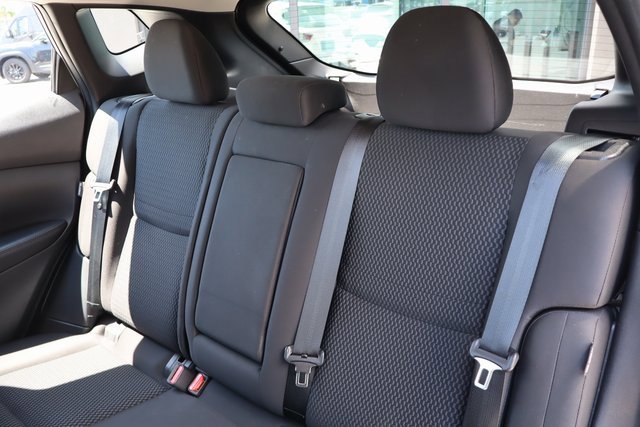 Used 2022 Nissan Rogue Sport S image 13