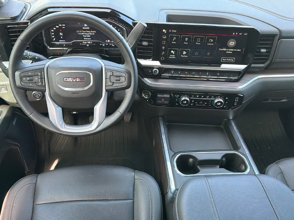 Used 2024 GMC Sierra 2500 SLT w/ SLT Premium Package AWD/4WD image 23