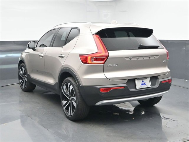 Used 2024 Volvo XC40 B5 Plus w/ Protection Package Premier image 6