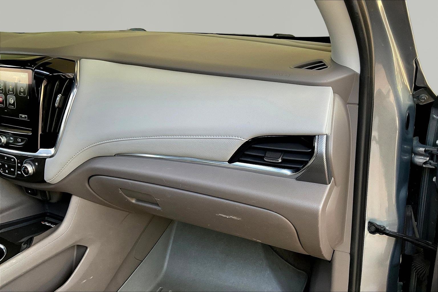 Used 2019 Chevrolet Traverse Premier AWD/4WD image 26