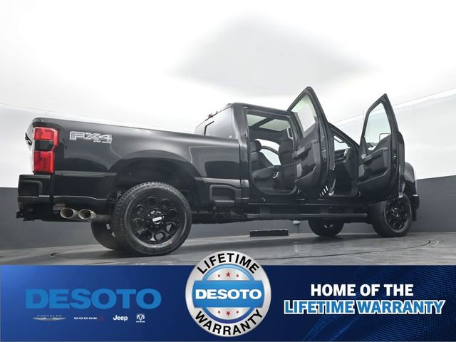 New 2026 Ford F250 Lariat w/ Black Appearance Package image 74