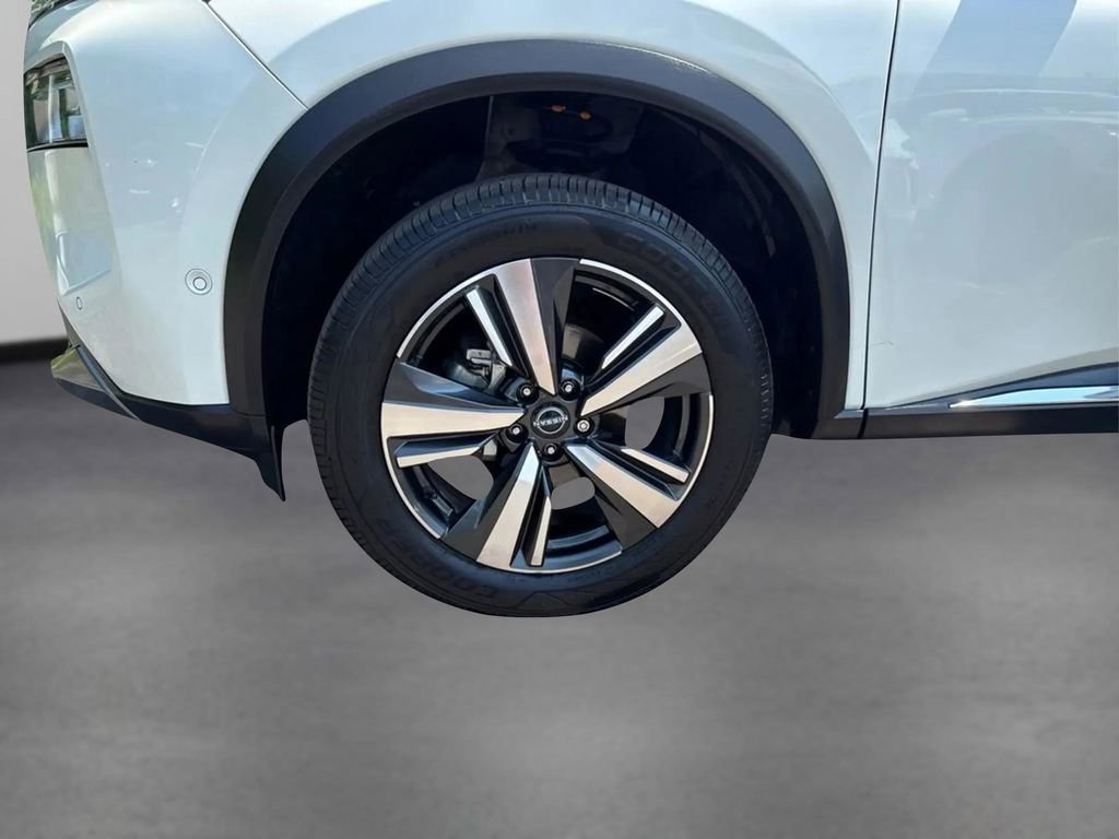 Used 2022 Nissan Rogue SL w/ SL Premium Package image 12