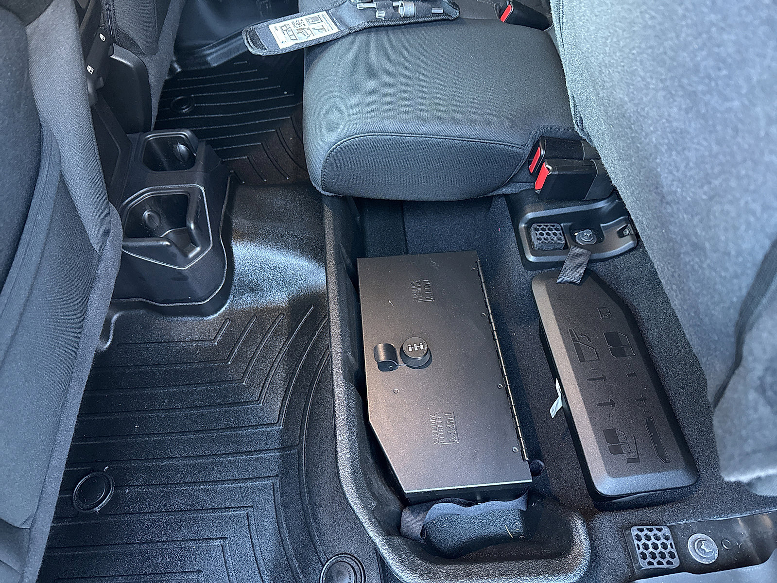 Used 2020 Jeep Gladiator Sport w/ Quick Order Package 24S image 35